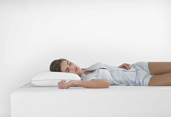 Our Memory Foam Pillow provides head and neck support to alleviate neck pain 